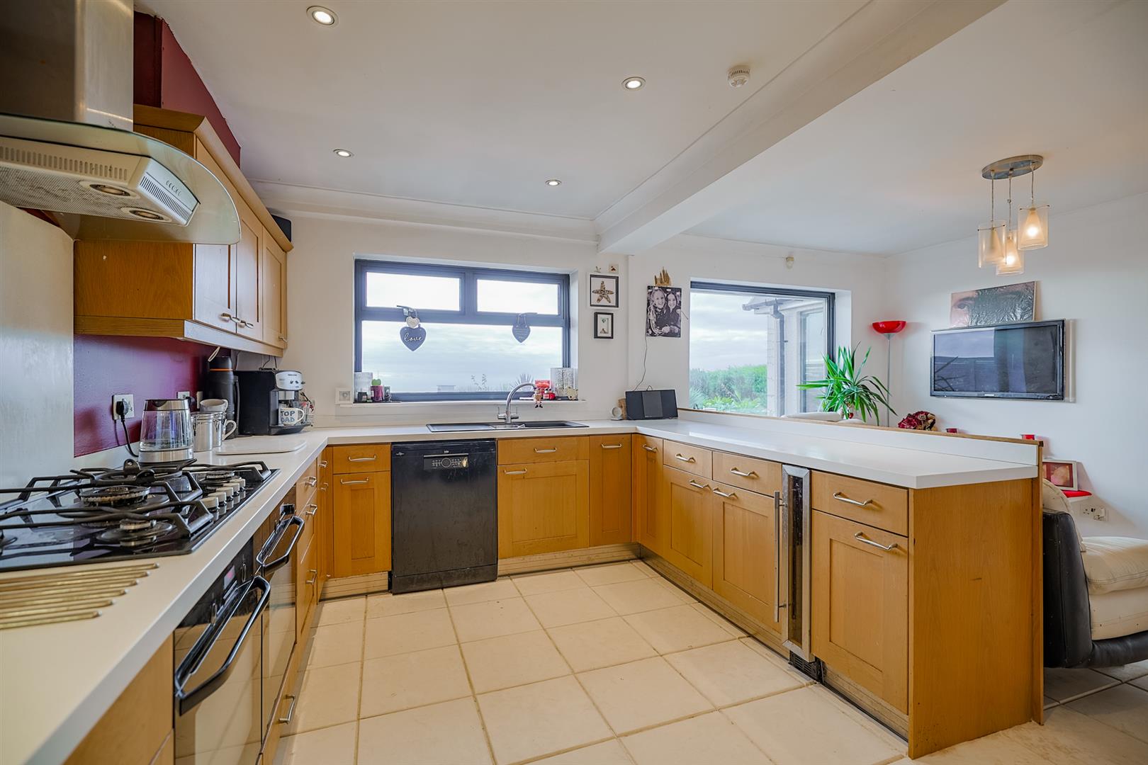 East Cliff, Pennard, Swansea, SA3 2AS